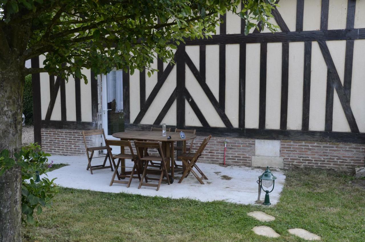 Gite De La Pature Le Thuit-Simer Exteriör bild